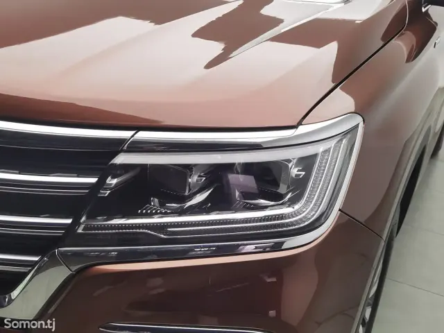Roewe RX8 2018 · 2.0 AT