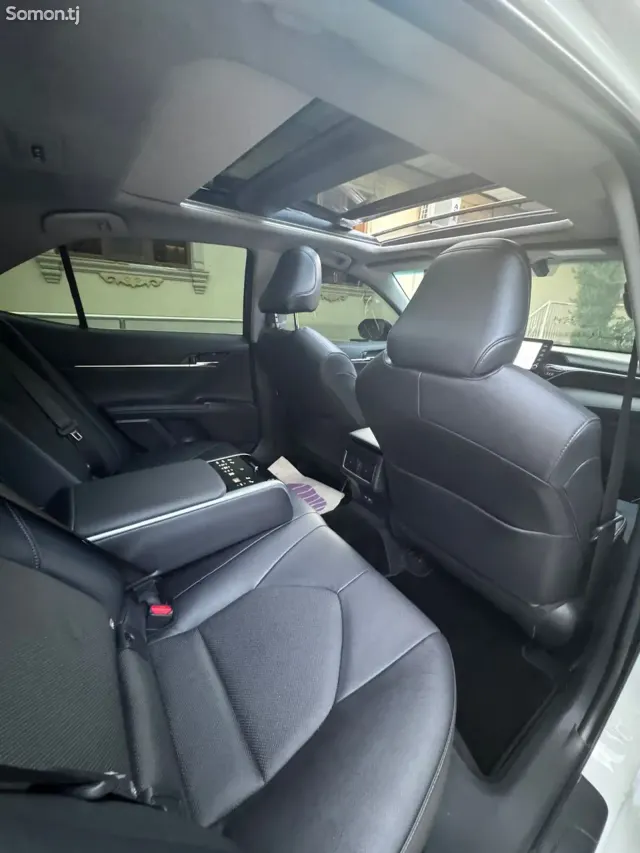 Toyota Camry 2024 · 3.5 AT