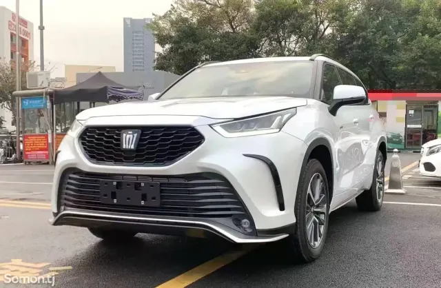 Toyota Crown 2025 · 2.5 AT