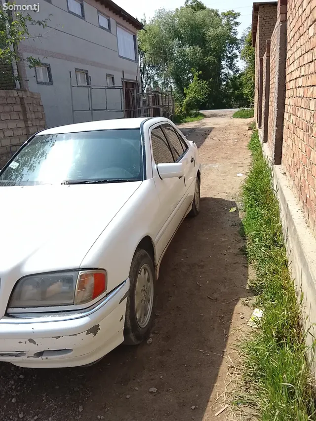 Mercedes-Benz C class 1996 · 1.8 MT