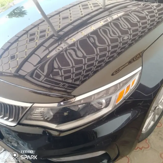 Kia Optima 2016 · 2.0 AT