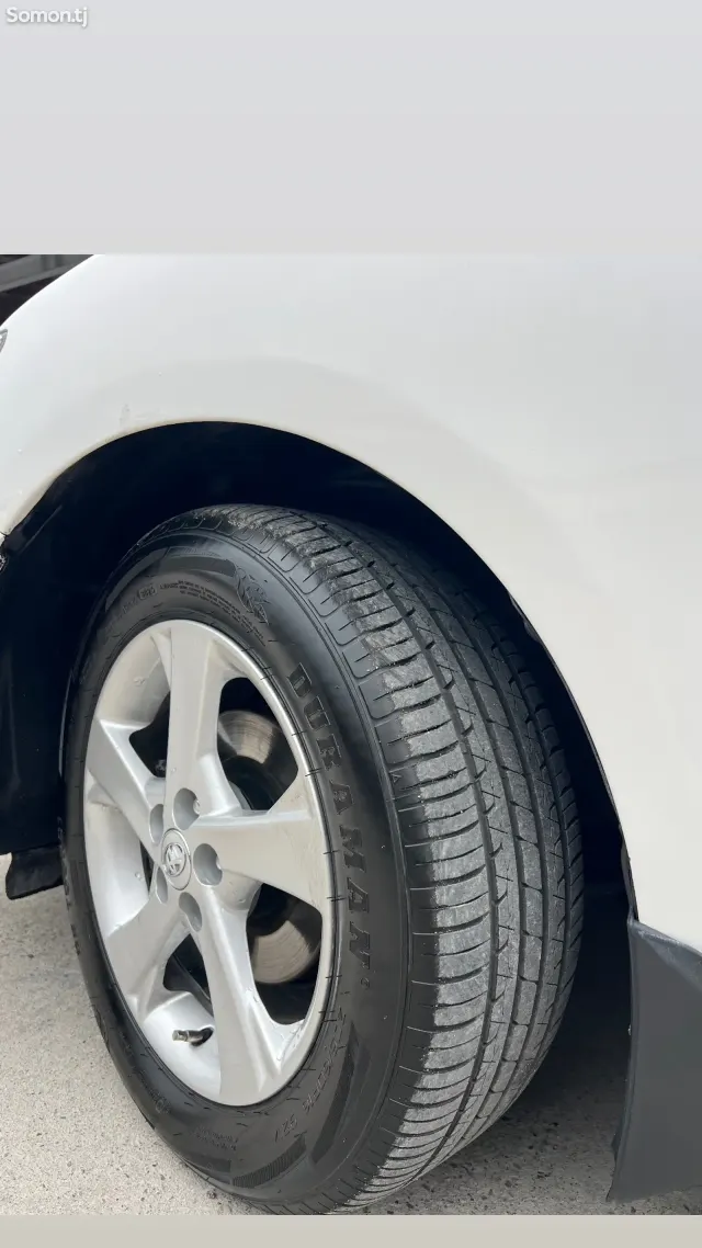 Toyota Corolla 2013 · 1.8 AT