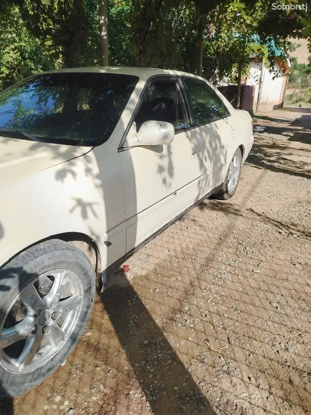 Toyota Mark II 1997 · 2.0 AT