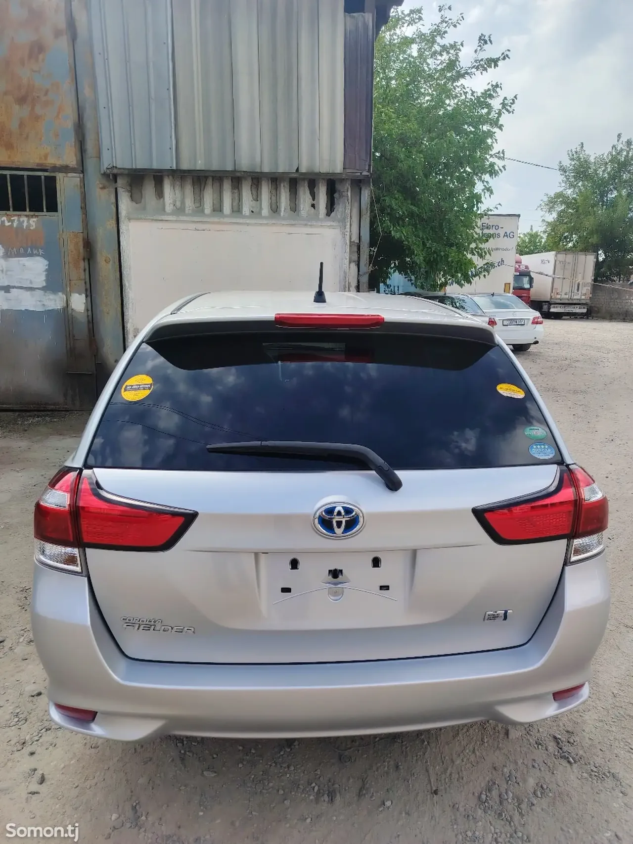 Toyota Fielder 2015 · 1.5 AT