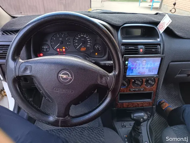 Opel Astra G 2001 · 1.6 AT