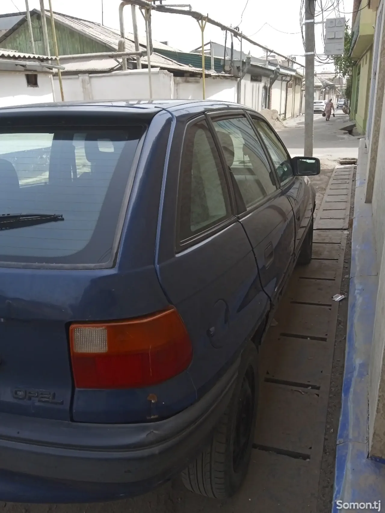 Opel Astra F 1994 · 1.6 MT