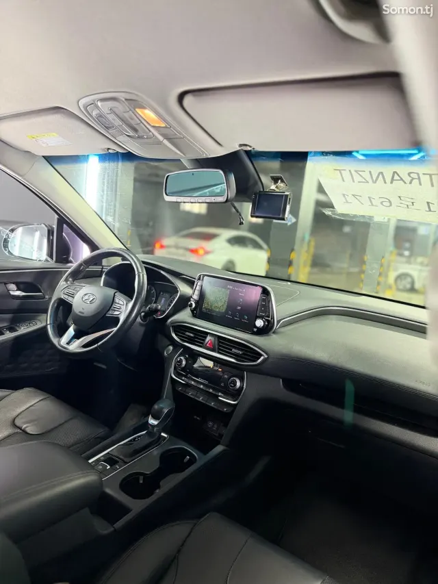 Hyundai Santa Fe 2018 · 2.2 AT