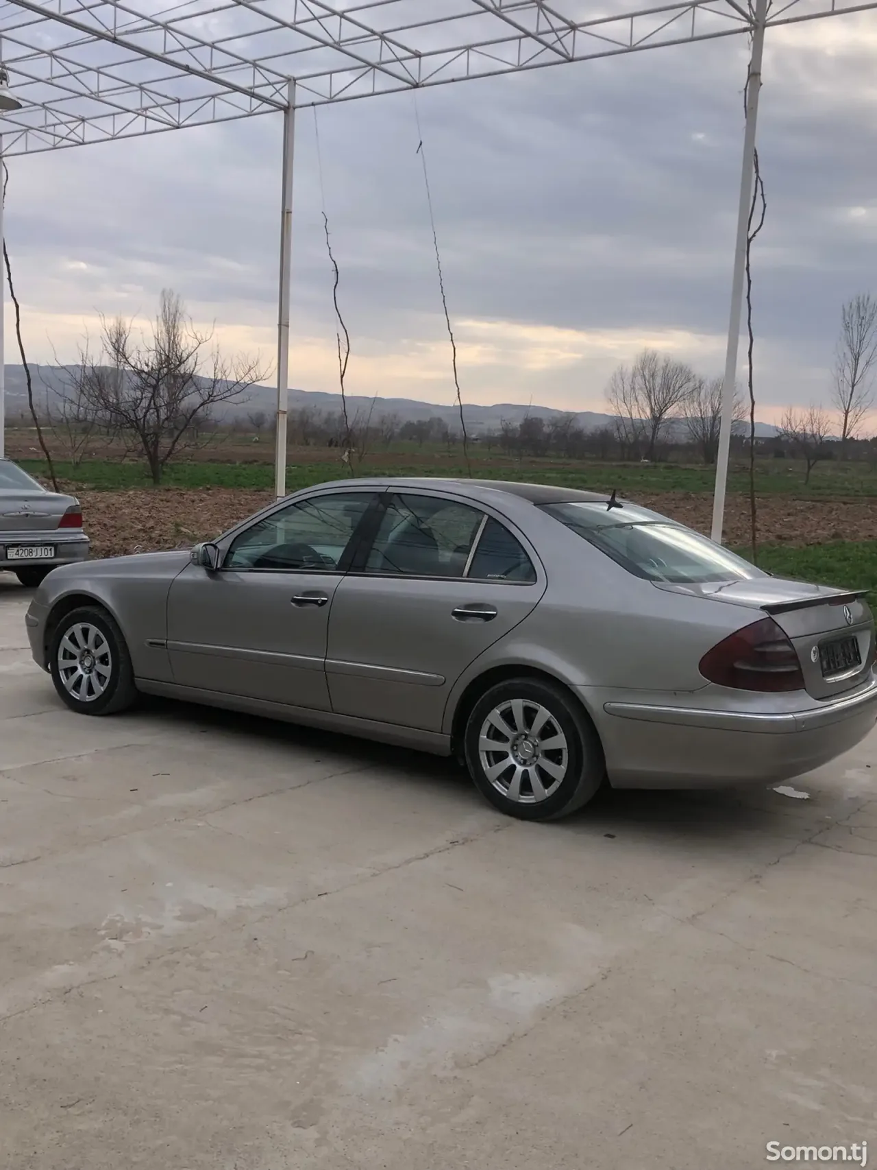 Mercedes-Benz E class 2003 · 2.0 AT