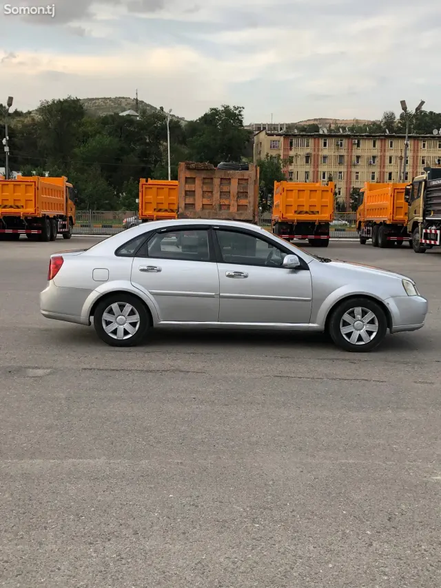 Chevrolet Lacetti 2007 · 1.6 MT