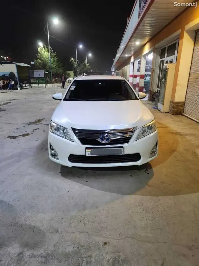 Toyota Camry 2013 · 2.5 AT