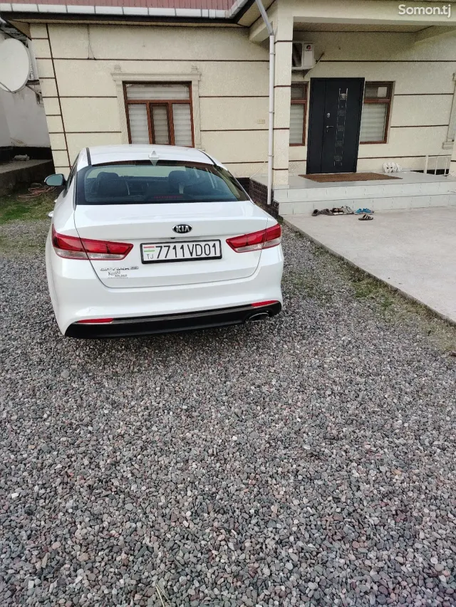 Kia Optima 2016 · 2.4 AT