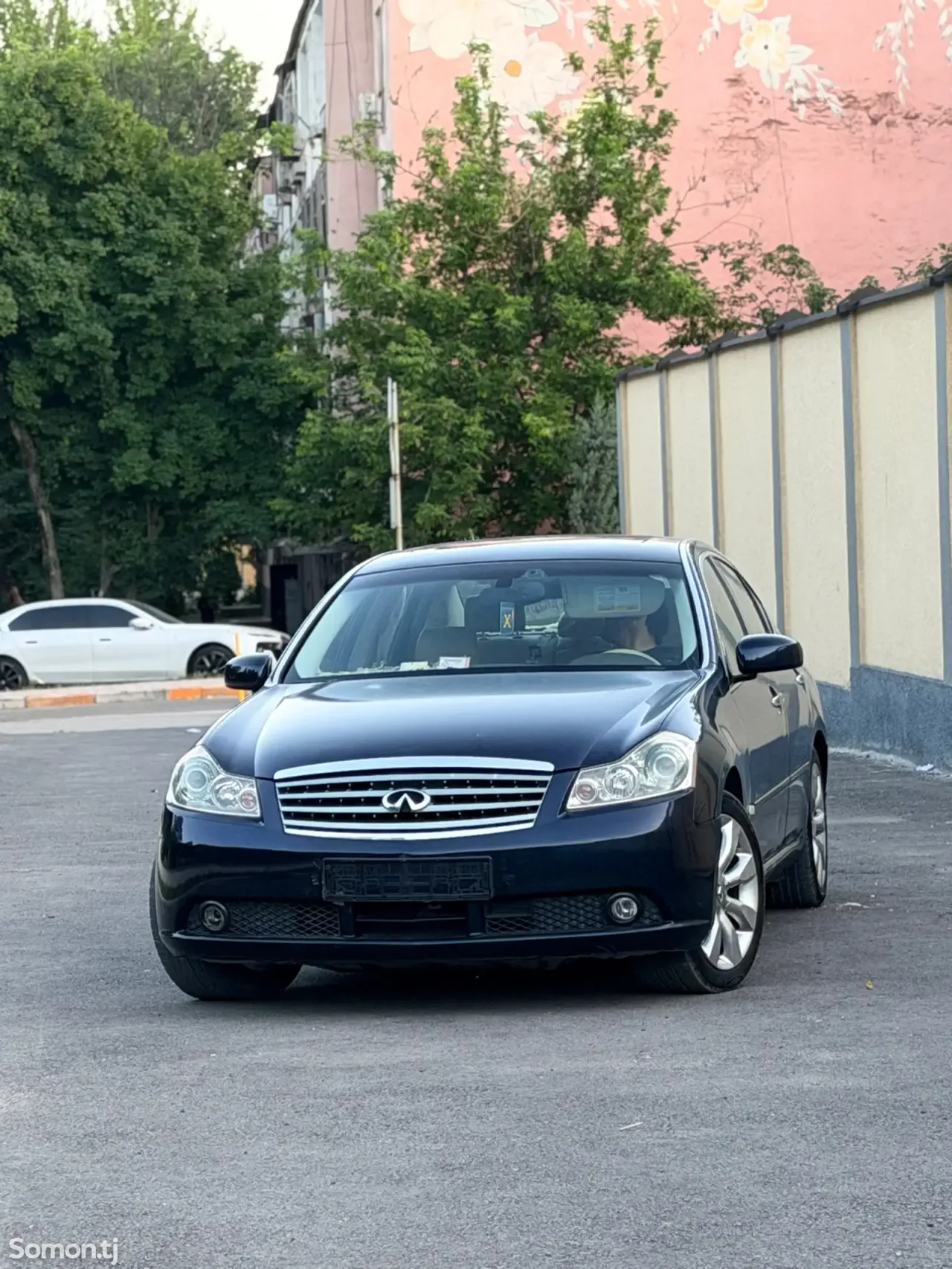 Infiniti M series 2005 · 3.5 AT
