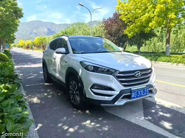 Hyundai Tucson 2016 · 1.6 AT