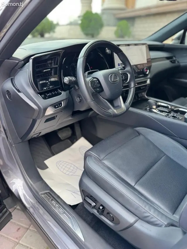 Lexus RX series 2023 · 4.5 AT