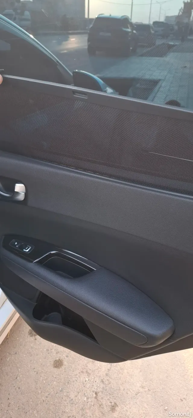 Kia K5 2016 · 2.0 AT
