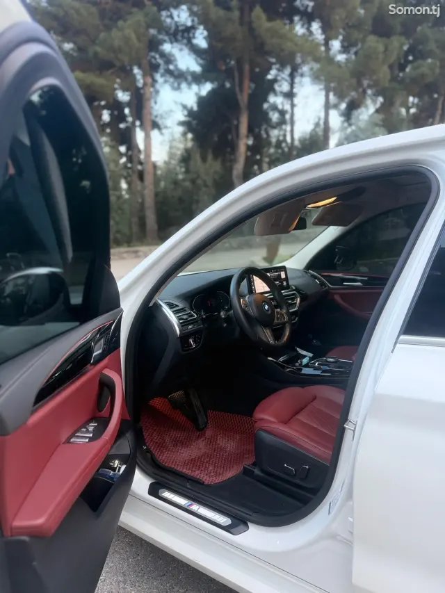 BMW iX 2025 · 3.0 AT