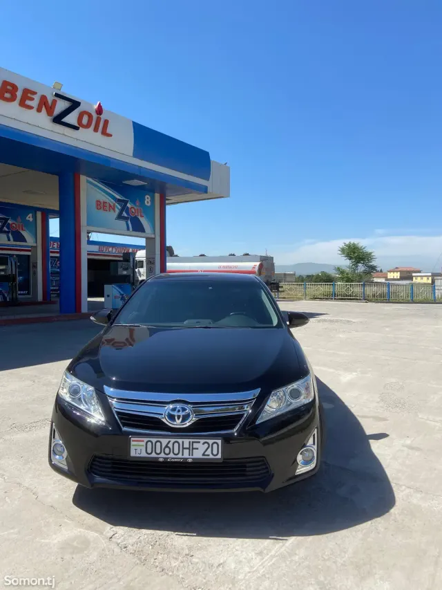 Toyota Camry 2014 · 2.5 AT