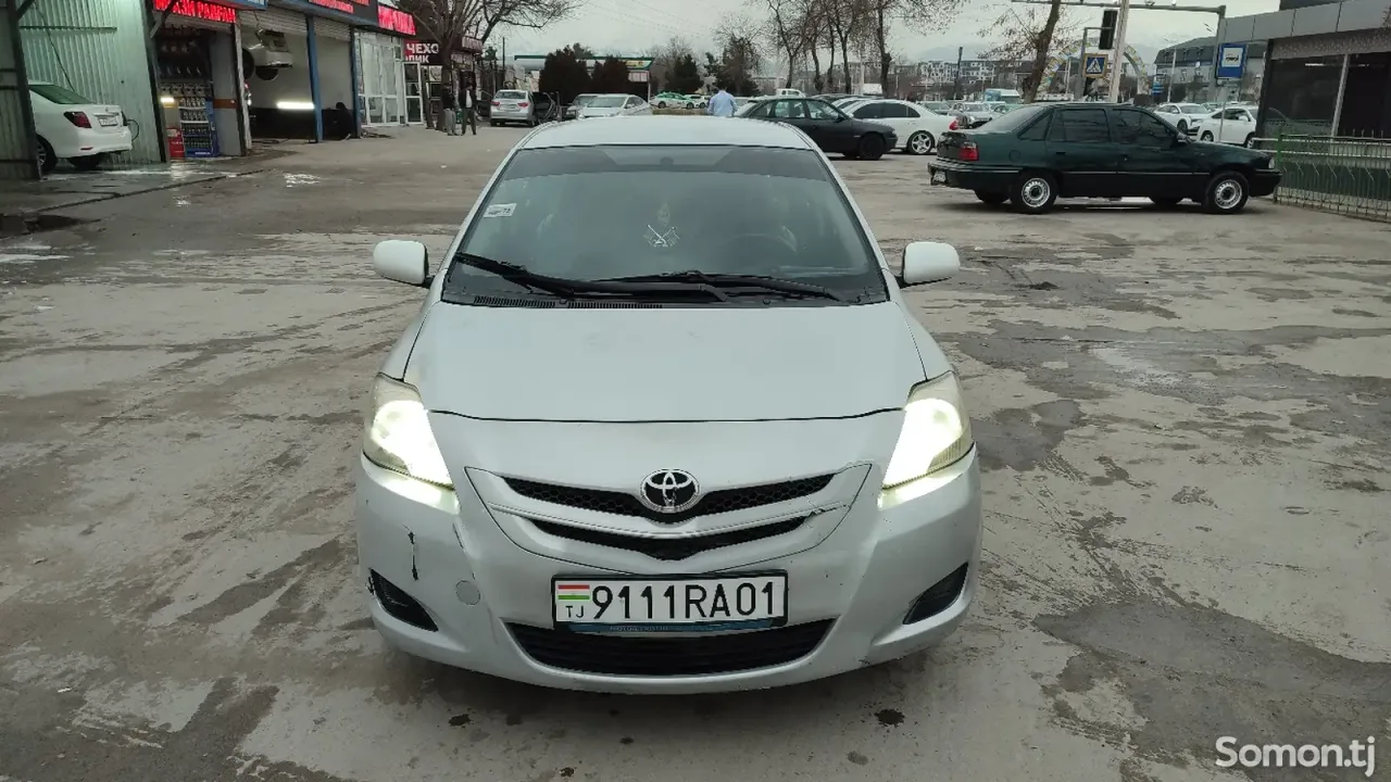 Toyota Belta 2008 · 1.1 AT