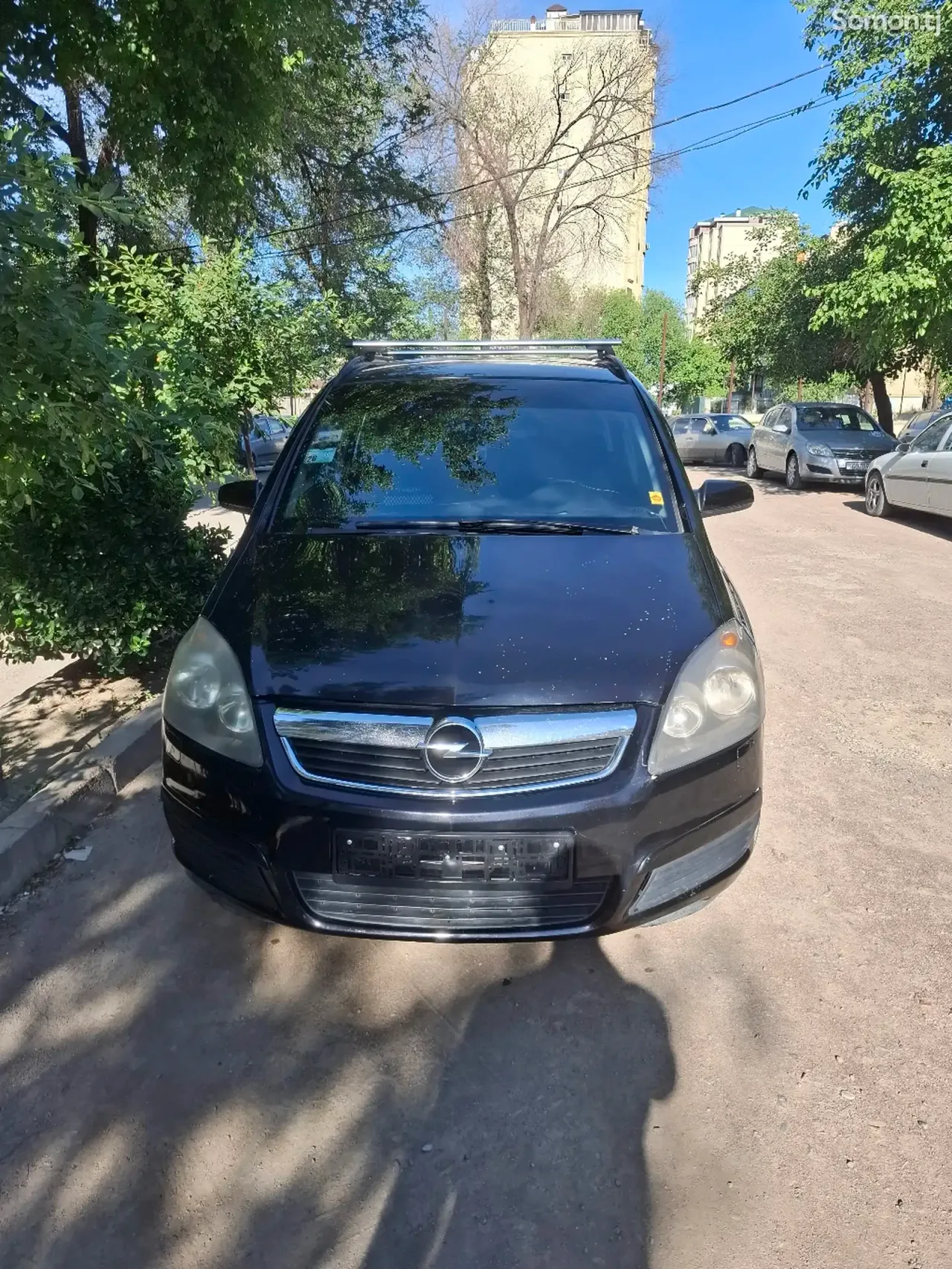 Opel Zafira 2006 · 1.9 MT