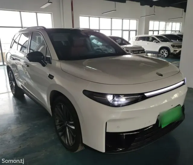 Leapmotor C16 2025 · AT