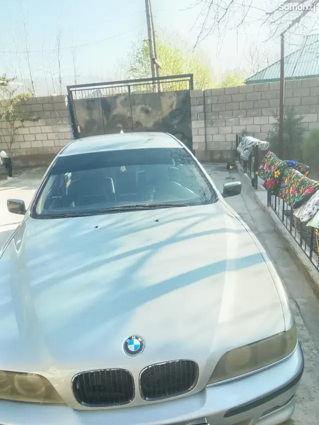 BMW 5 series 2001 · 2.0 AT