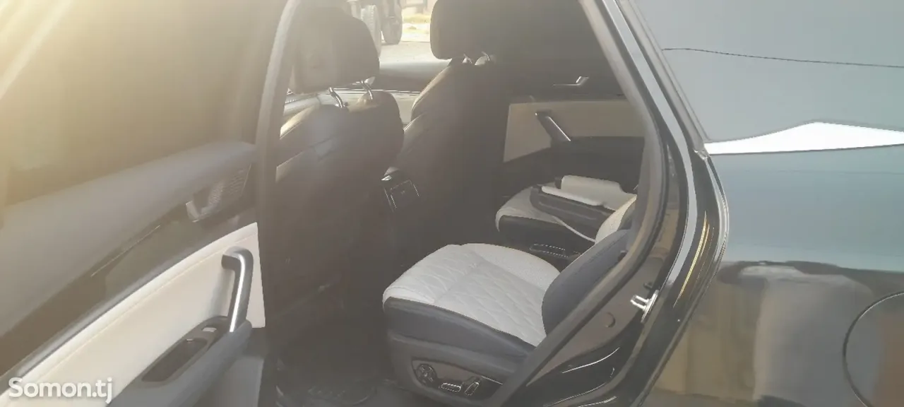 BYD Tang 2022 · 5.5 AT