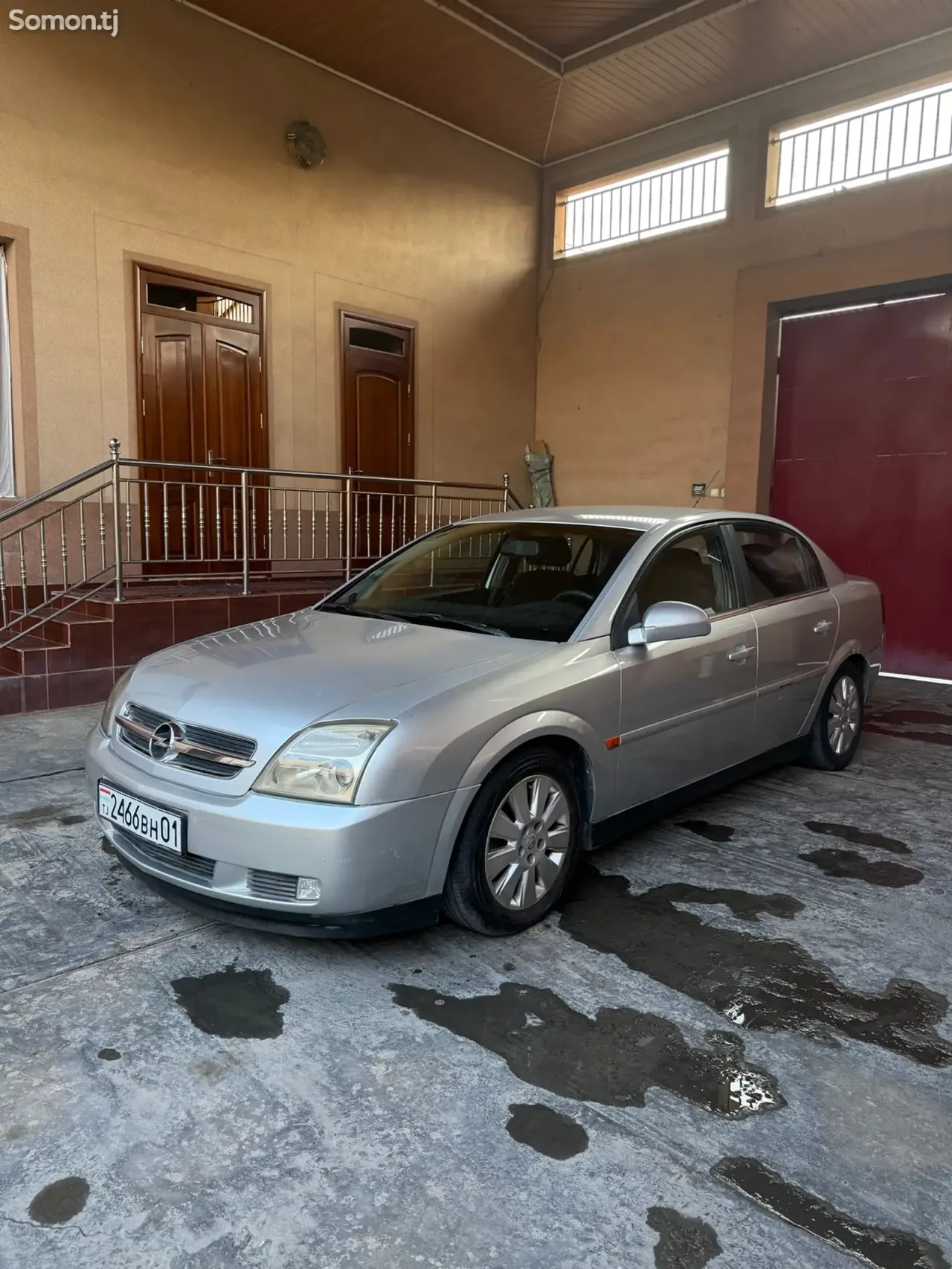 Opel Vectra C 2002 · 2.2 AT