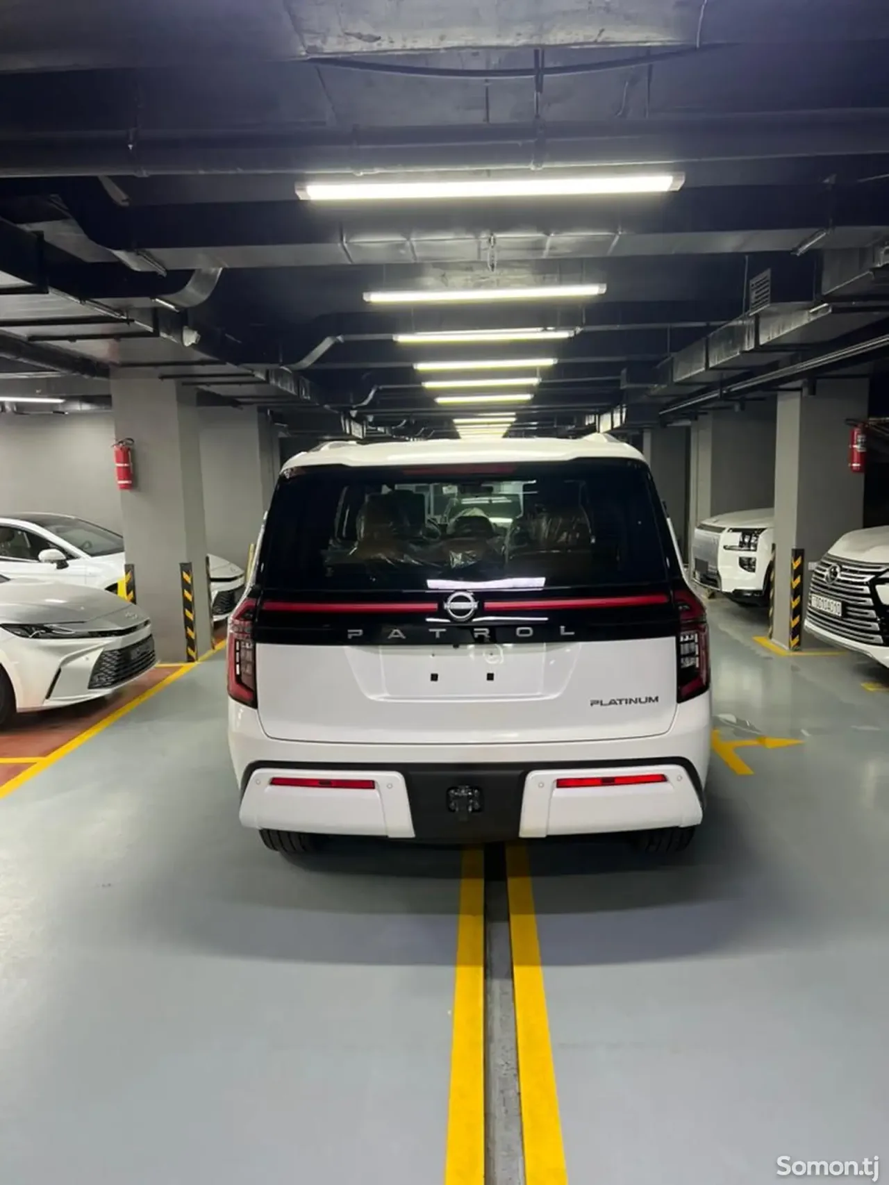Nissan Patrol 2025 · 3.8 AMT