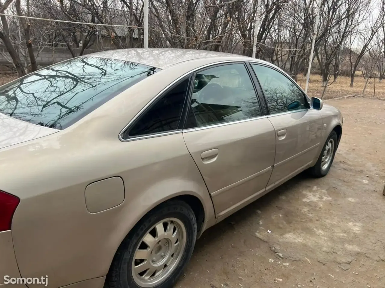Audi A6 1998 · 2.4 AT