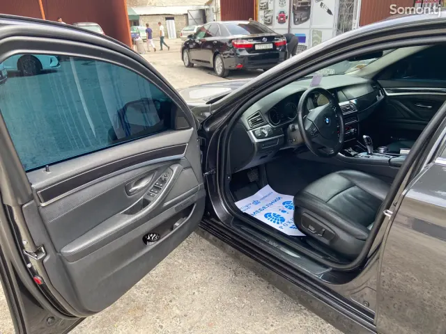 BMW 5 series 2014 · 2.0 AT