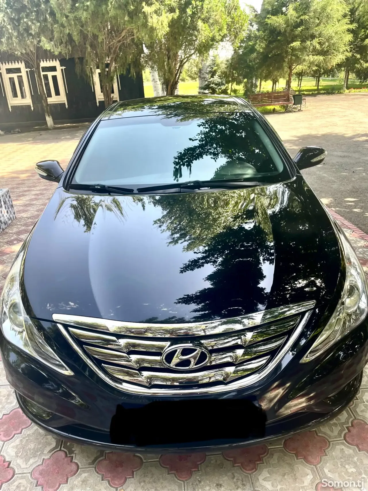 Hyundai Sonata 2011 · 2.0 AT