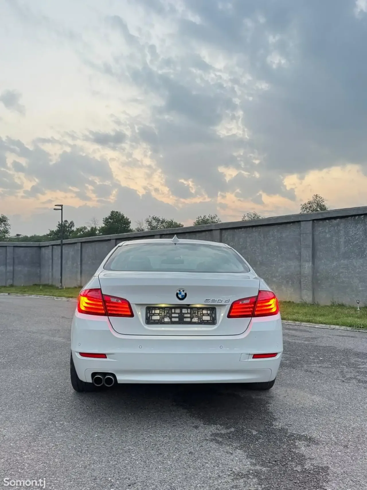 BMW 5 series 2014 · 2.0 AT