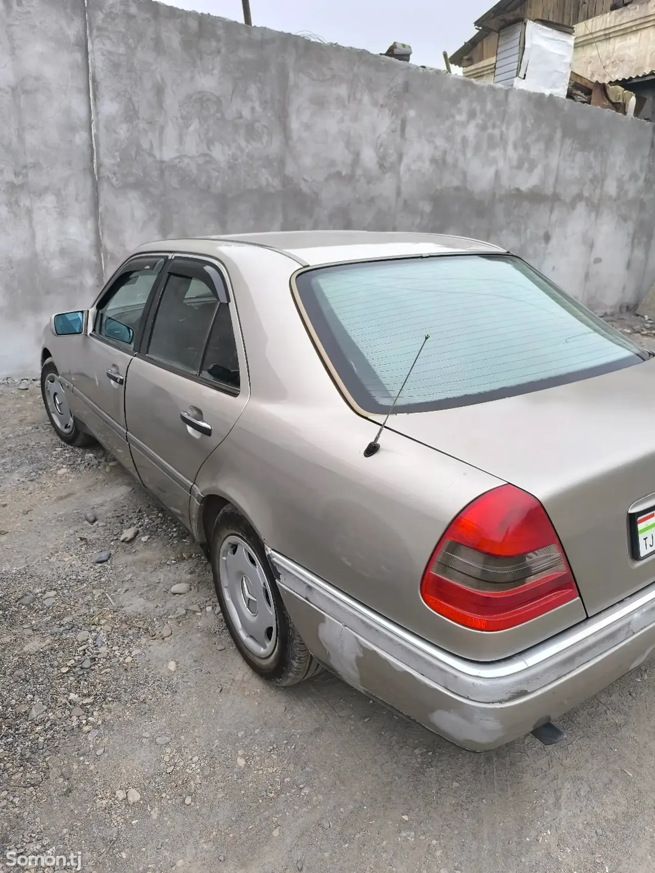 Mercedes-Benz C class 1994 · 2.0 MT