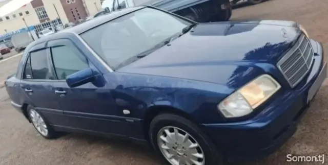 Mercedes-Benz C class 1996 · 2.0 MT