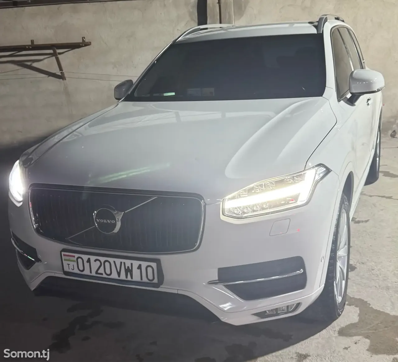 Volvo XC90 2019 · 2.2 AT
