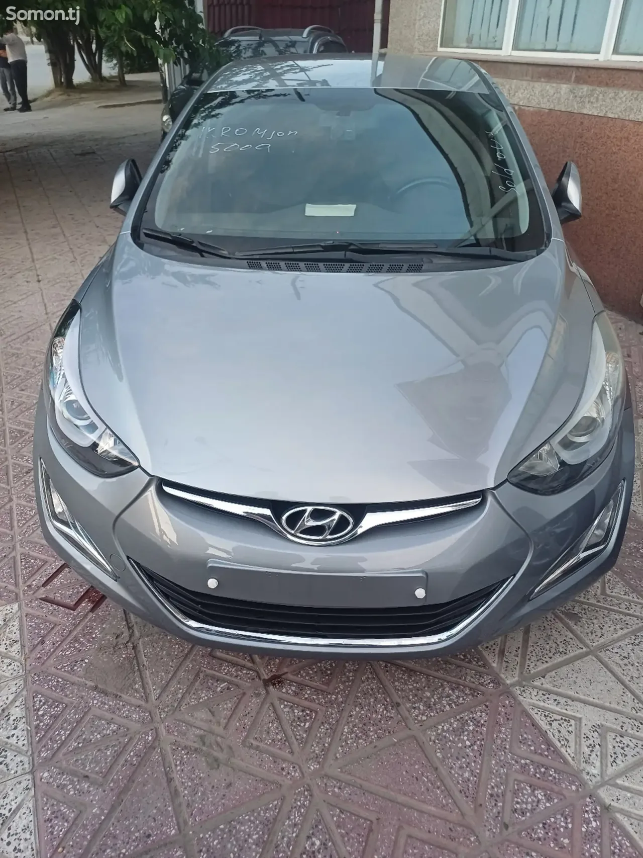 Hyundai Avante 2014 · 1.6 AT