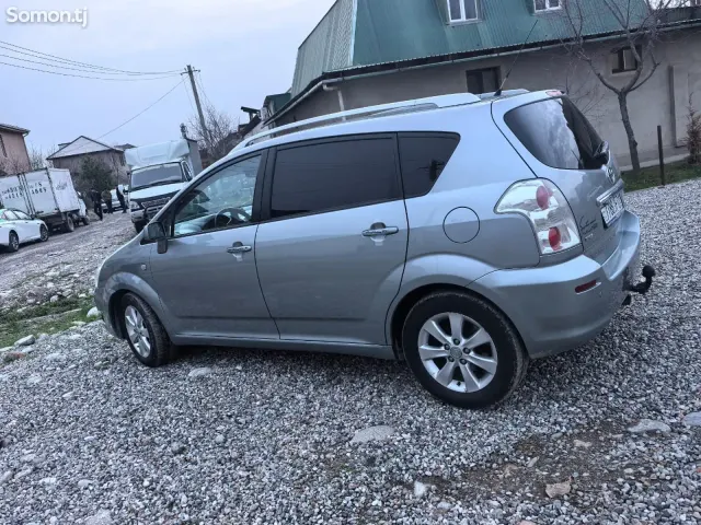 Toyota Verso 2009 · 1.8 MT