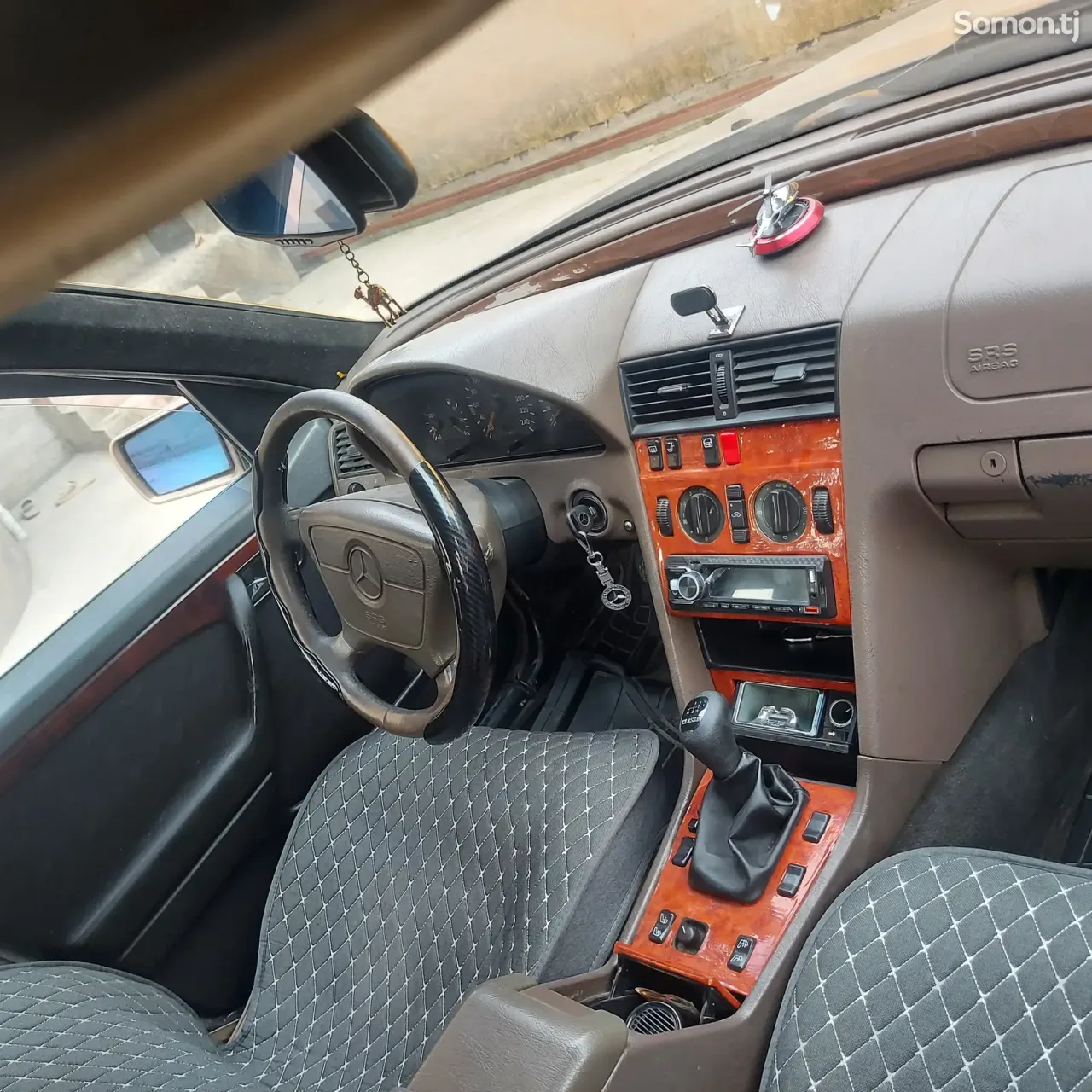 Mercedes-Benz C class 1994 · 1.8 MT