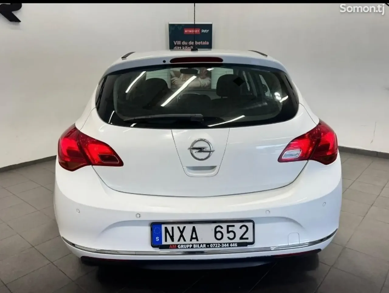 Opel Astra J 2014 · 1.6 MT