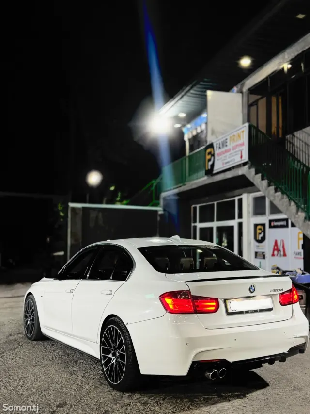 BMW 3 series 2013 · 2.0 AT