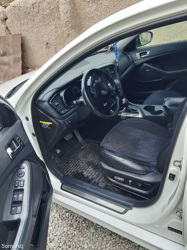 Kia K5 2013 · 2.4 AT