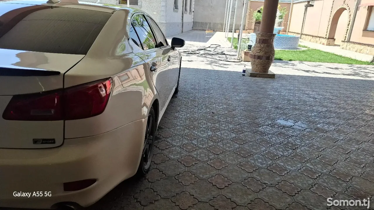 Lexus IS series 2007 · 2.5 AT