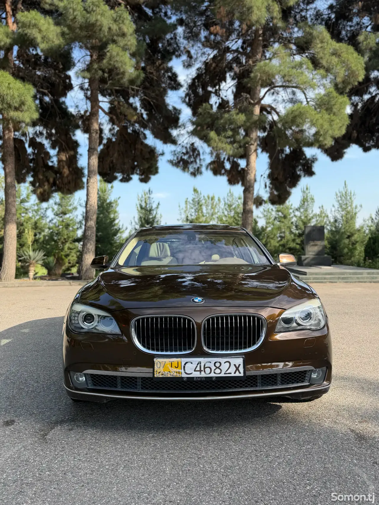 BMW 7 series 2012 · 3.0 AT