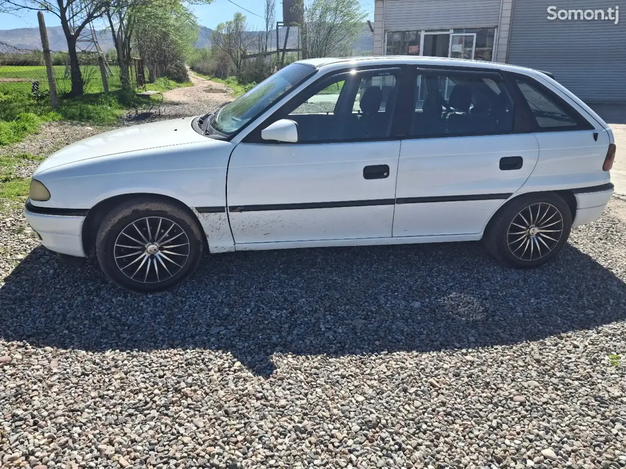 Opel Astra F 1995 · 1.6 MT
