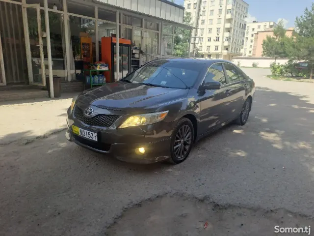 Toyota Camry 2008 · 2.4 AT