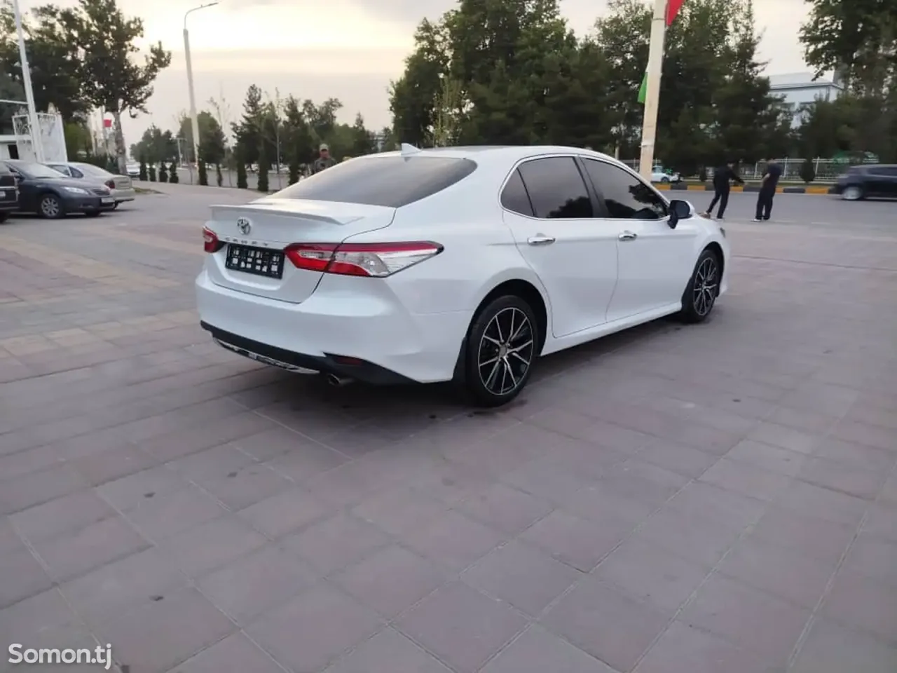 Toyota Camry 2022 · 2.5 AT