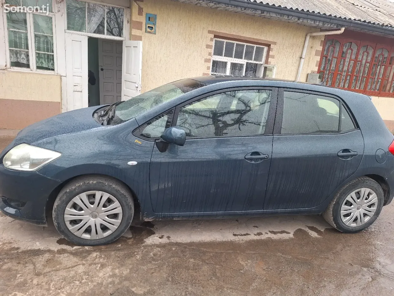 Toyota Auris 2007 · 1.8 MT