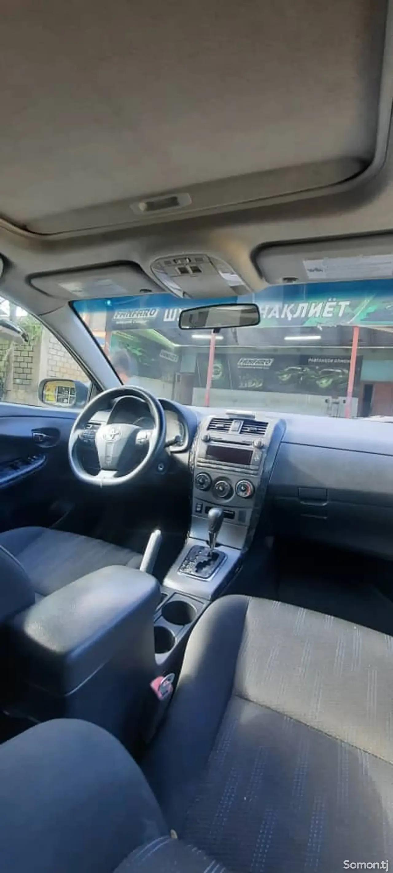 Hyundai Santa Fe 2011 · 1.8 AT