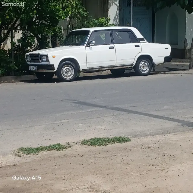 Lada (ВАЗ) 2107 2004 · 1.5 MT