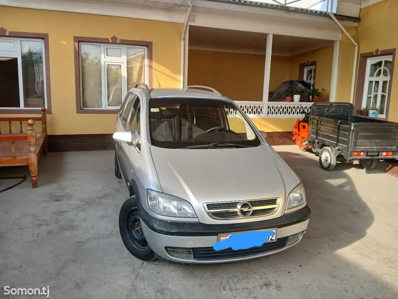 Opel Zafira 2000 · 1.8 MT
